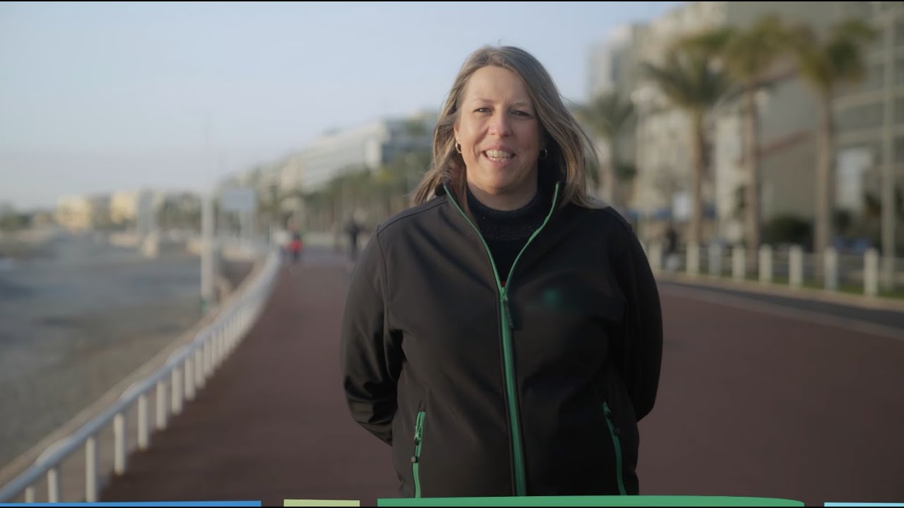 Céline, conductrice de travaux nous emmène sur le terrain des espaces verts